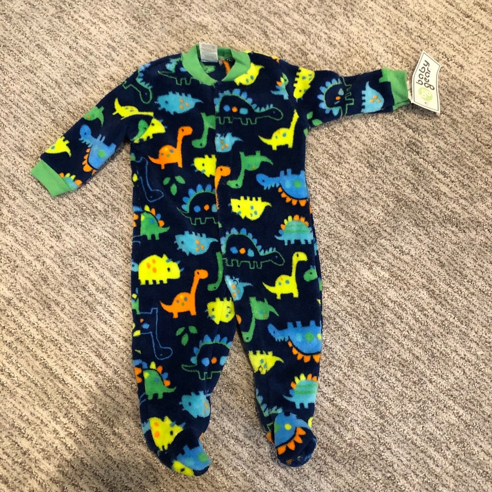 Dinosaur 🦕 🦖 footie pajamas 0-3 mos NWT
